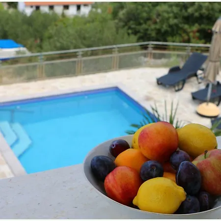 Pool Apartman *